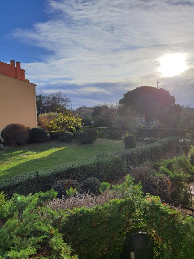 Studio 16 Le Cap D'Agde Avec Parking Prive Proche Du Centre Екстер'єр фото