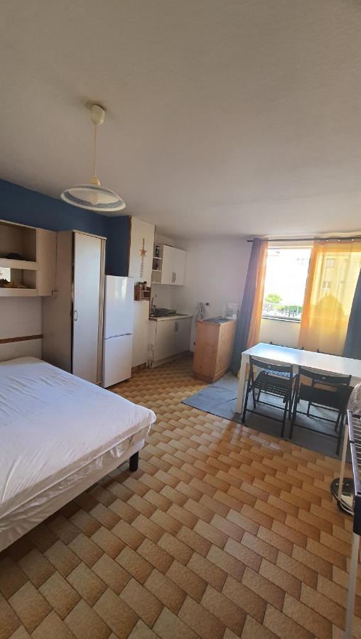 Studio 16 Le Cap D'Agde Avec Parking Prive Proche Du Centre Екстер'єр фото